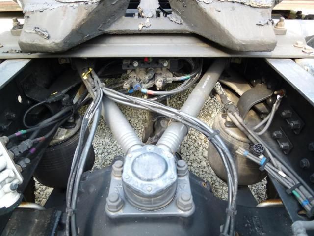 Ref No.A15861779 NISSAN DIESEL QUON Image#13