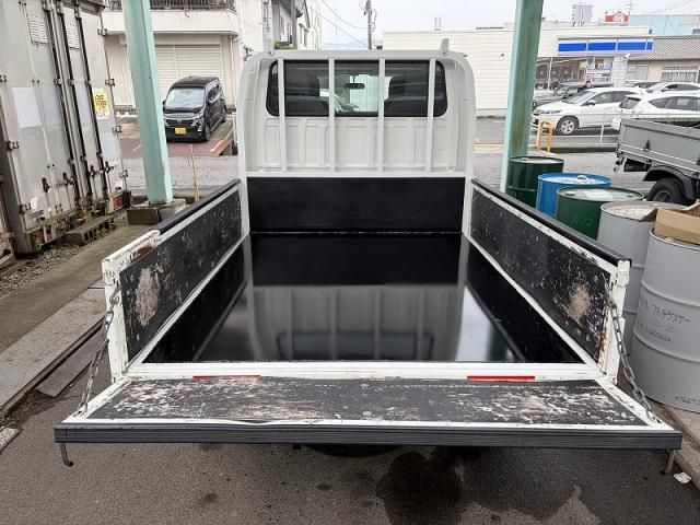 Ref No.A15861781 NISSAN ATLAS TRUCK Image#7