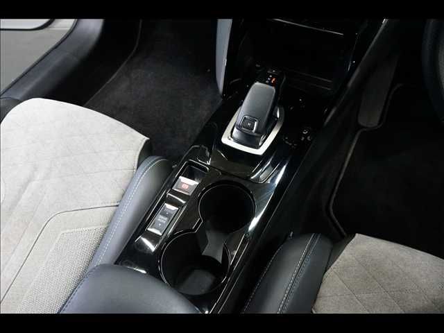 Ref No.A15884903 PEUGEOT 208 Image#12