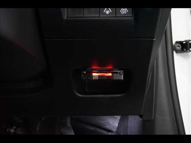 Ref No.A15884903 PEUGEOT 208 Image#7