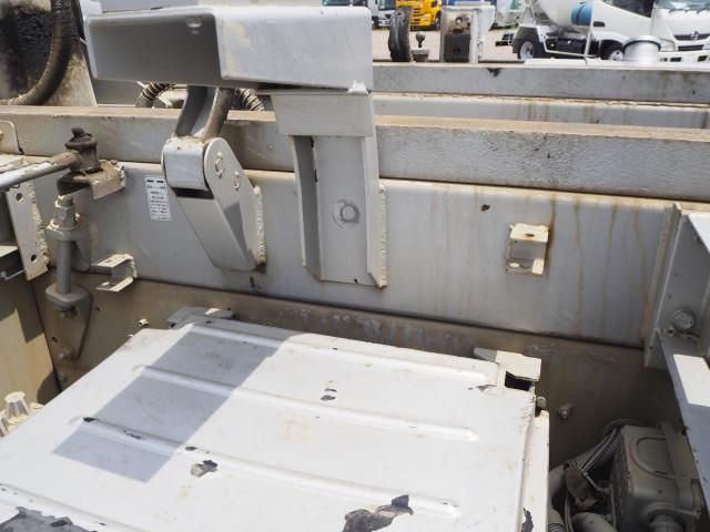 Ref No.A15897508 NISSAN DIESEL QUON Image#15