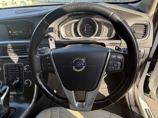 Ref No.A15898105 VOLVO V60 Image#18