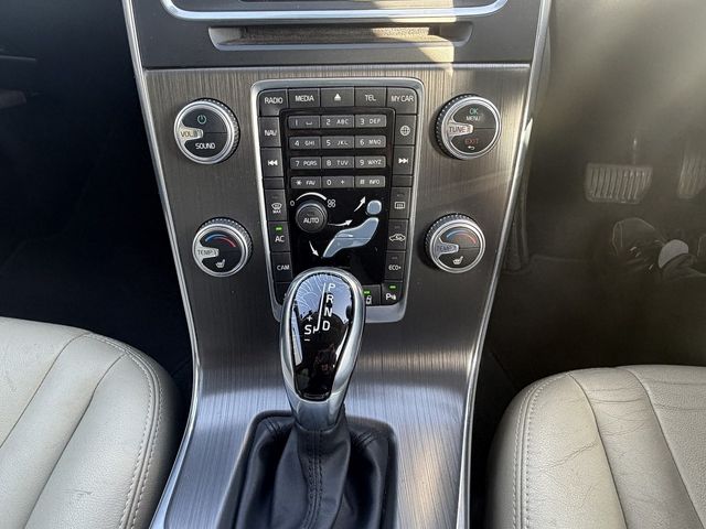 Ref No.A15898105 VOLVO V60 Image#19