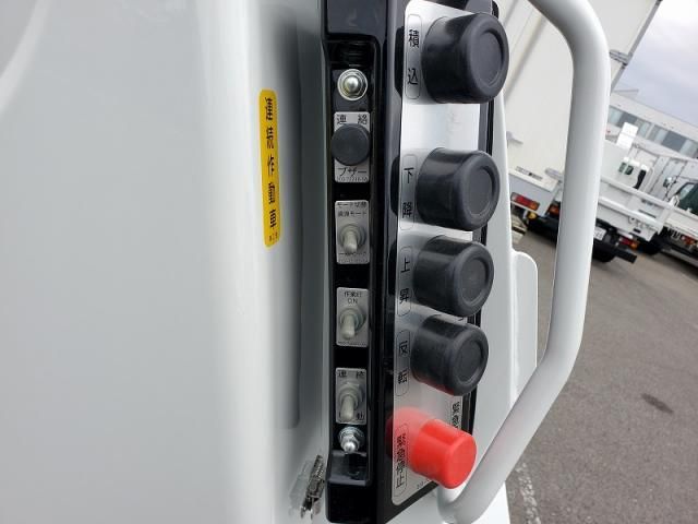 Ref No.A15898142 MITSUBISHI CANTER TRUCK Image#8