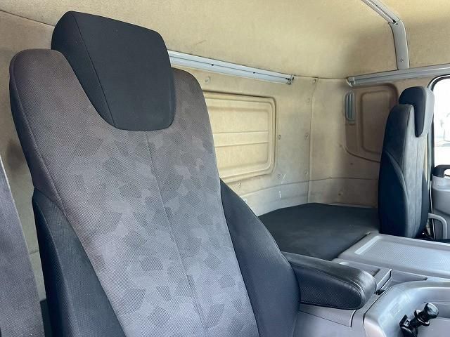 Ref No.A15898235 NISSAN DIESEL QUON Image#20