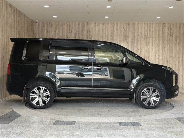 Ref No.A15905530 MITSUBISHI DELICA D5 Image#18