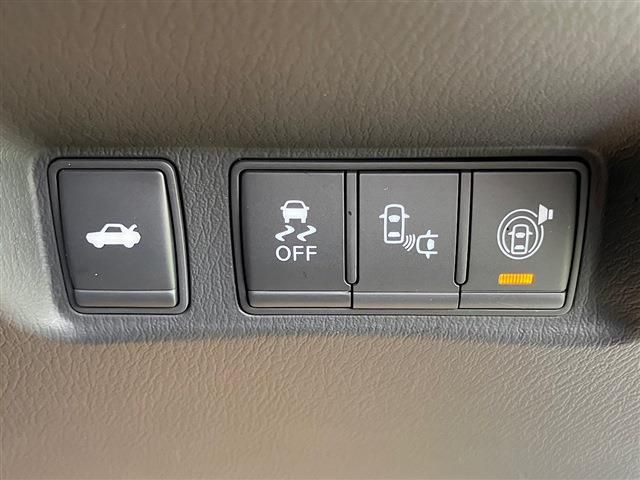 Ref No.A15917378 NISSAN FUGA HYBRID Image#18