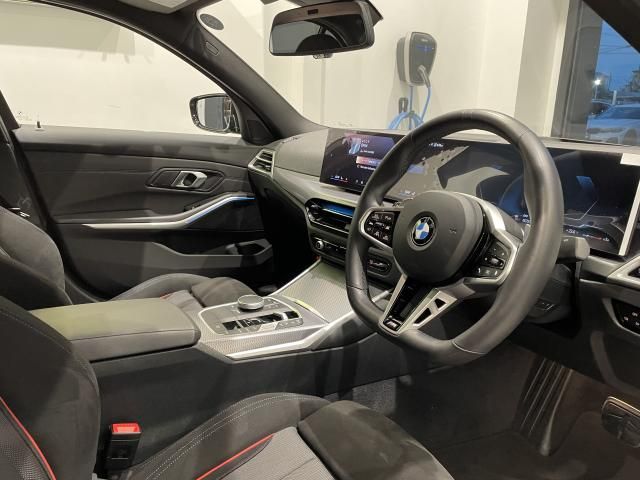 Ref No.A15926664 BMW 3 SERIES Image#3