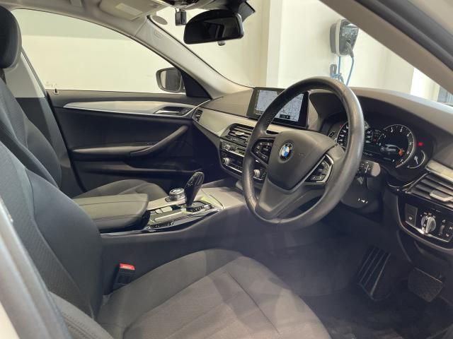 Ref No.A15926677 BMW 5 SERIES Image#8