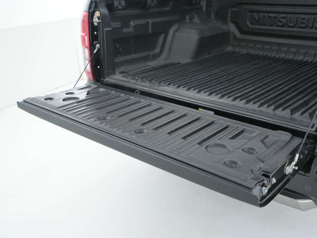 Ref No.A15931405 MITSUBISHI TRITON Image#16