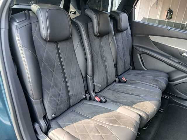Ref No.A15932013 PEUGEOT 5008 Image#8