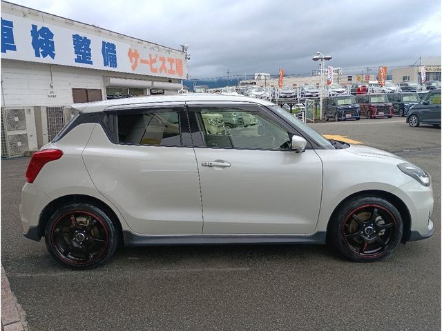 Ref No.A15958768 SUZUKI SWIFT Image#4