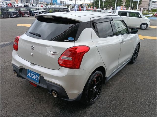 Ref No.A15958768 SUZUKI SWIFT Image#2