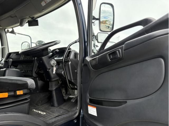 Ref No.A15958968 HINO PROFIA Image#18