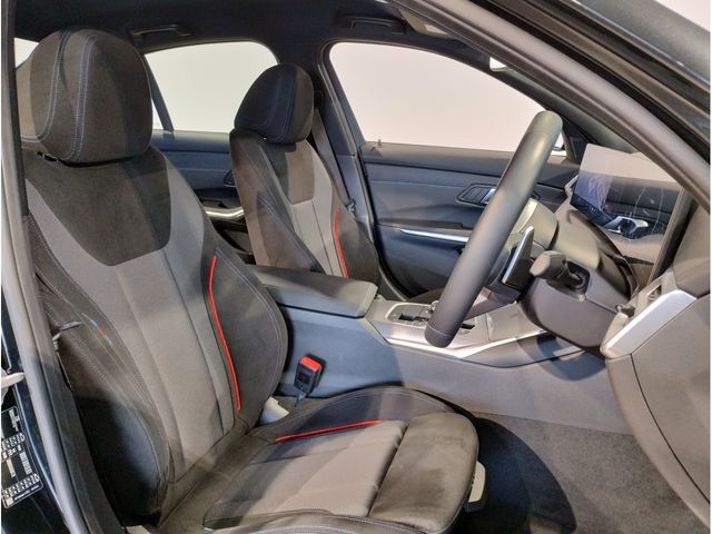Ref No.A15980895 BMW 3 SERIES Image#14