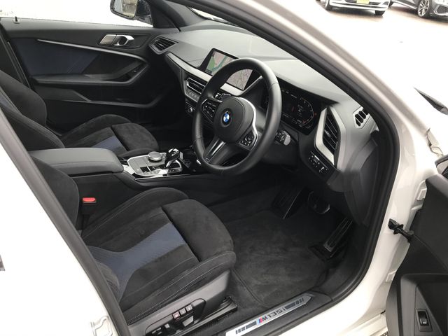 Ref No.A15987459 BMW 1 SERIES Image#10