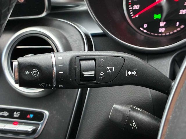Ref No.A15988339 MERCEDES C CLASS Image#12