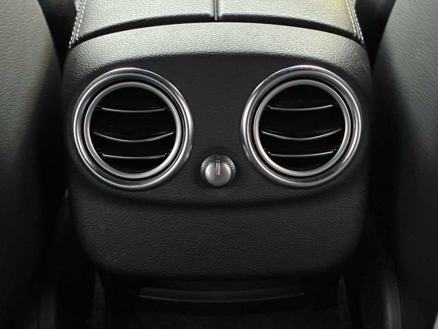 Ref No.A15988339 MERCEDES C CLASS Image#18