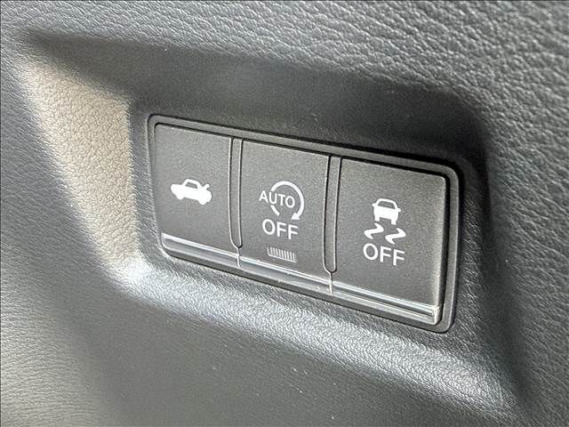 Ref No.A15988476 NISSAN SKYLINE Image#16