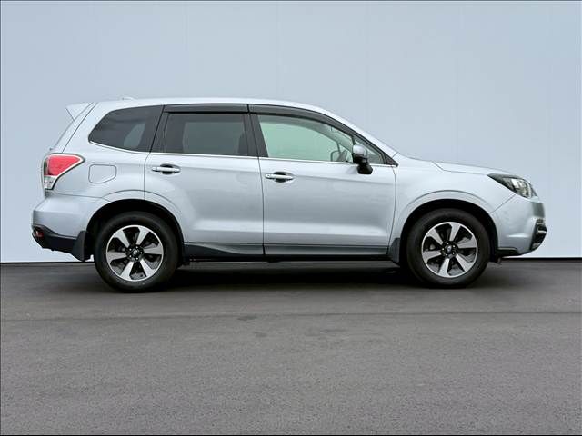 Ref No.A15988489 SUBARU FORESTER Image#8