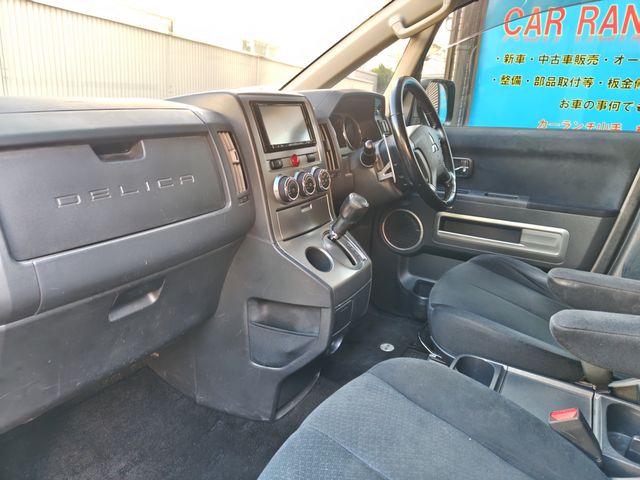Ref No.A15988496 MITSUBISHI DELICA D5 Image#9