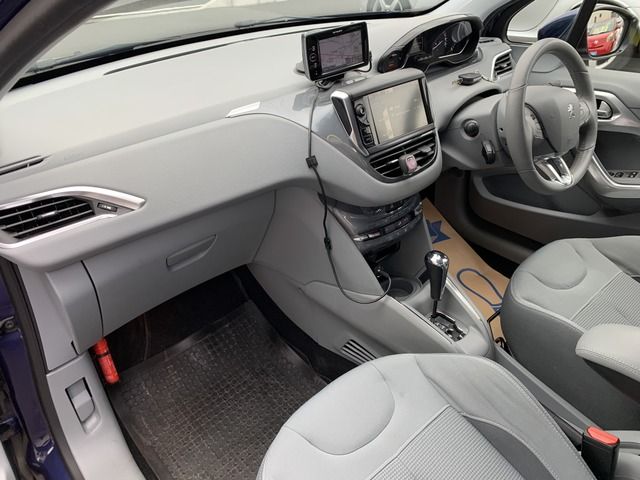 Ref No.A15988631 PEUGEOT 208 Image#18