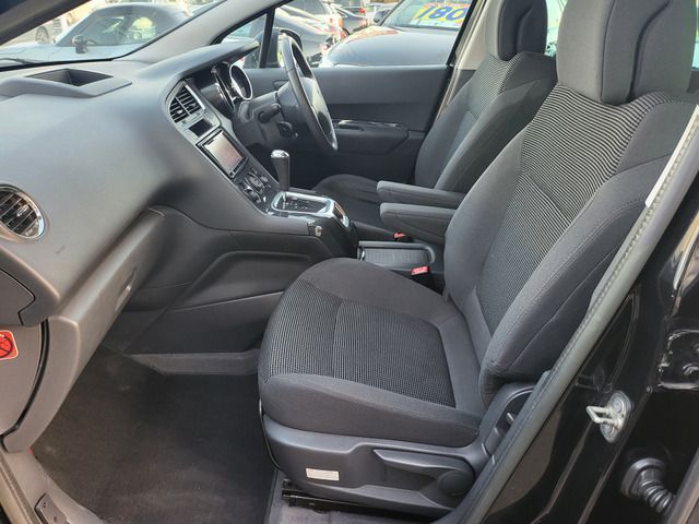Ref No.A15988637 PEUGEOT 5008 Image#17