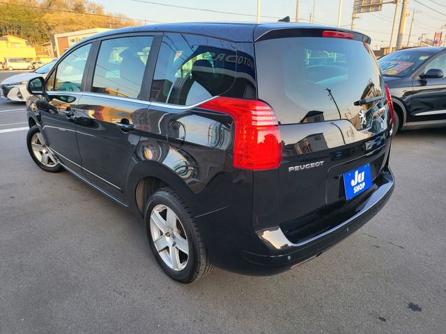 Ref No.A15988637 PEUGEOT 5008 Image#8