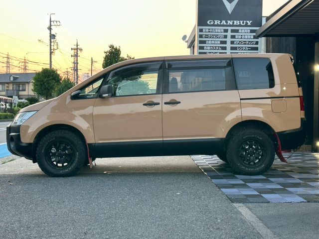Ref No.A15988648 MITSUBISHI DELICA D5 Image#13