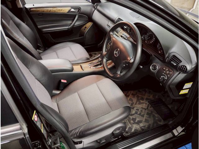Ref No.A15988649 MERCEDES C CLASS Image#19