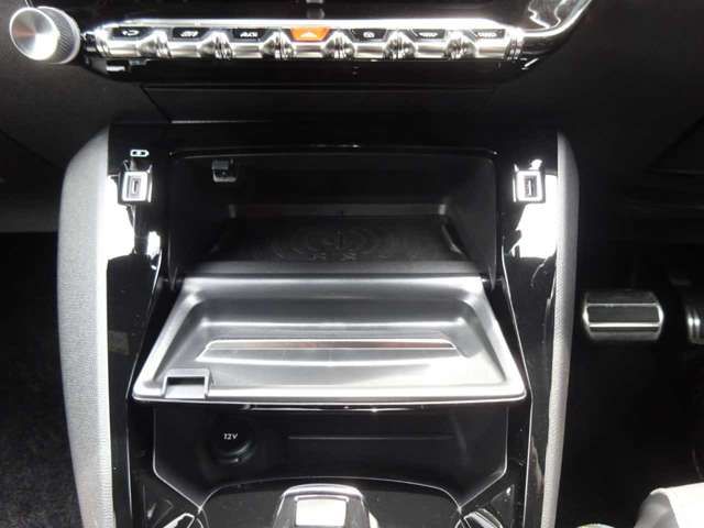 Ref No.A15994910 PEUGEOT 208 Image#19
