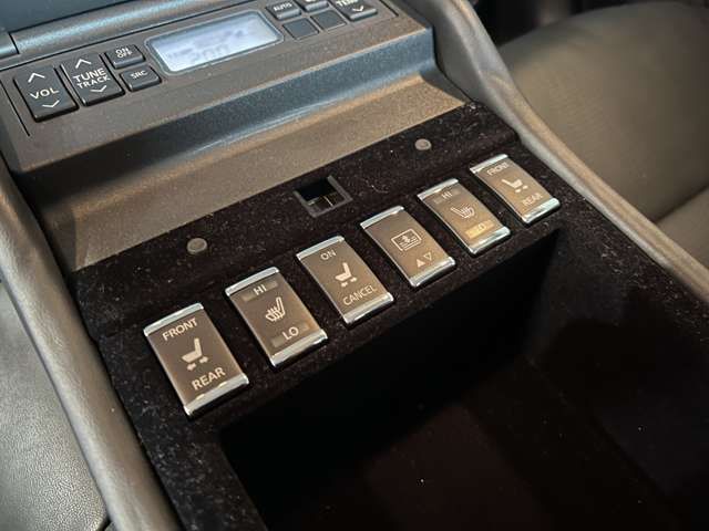 Ref No.A15994992 NISSAN FUGA Image#9