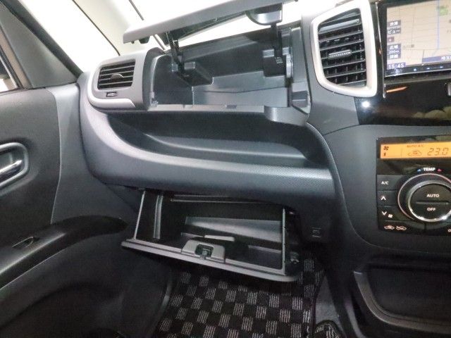 Ref No.A15995418 MITSUBISHI DELICA D2 Image#20
