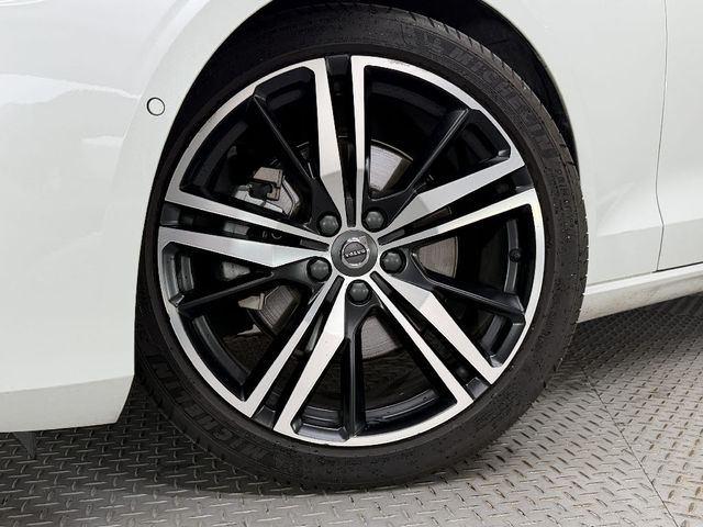Ref No.A15995431 VOLVO V60 Image#17