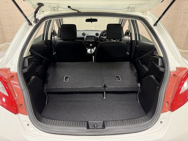 Ref No.A15995460 MAZDA DEMIO Image#9
