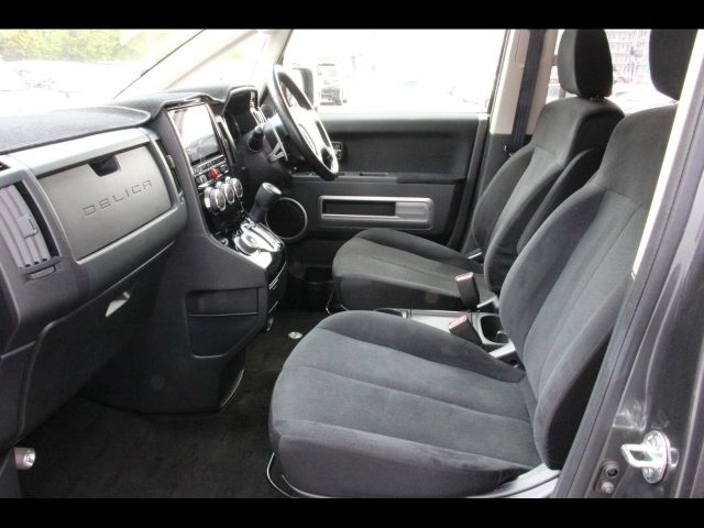 Ref No.A15995518 MITSUBISHI DELICA D5 Image#11