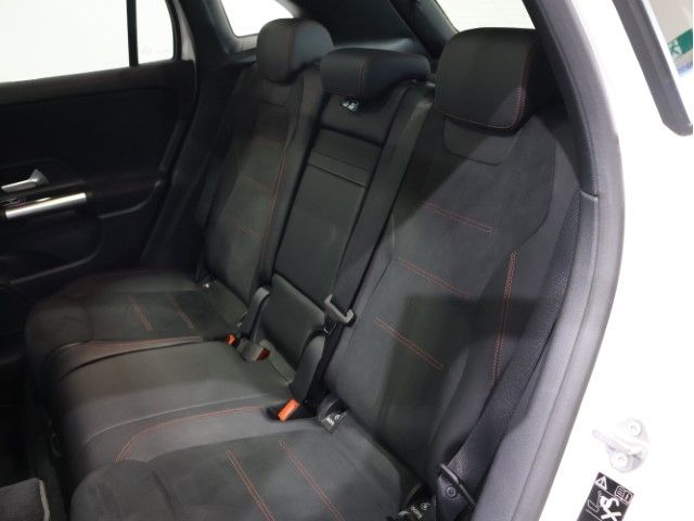 Ref No.A16001766 MERCEDES GLA CLASS Image#6