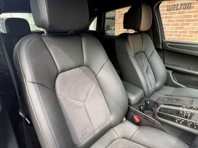 Ref No.A16001803 PORSCHE MACAN Image#18