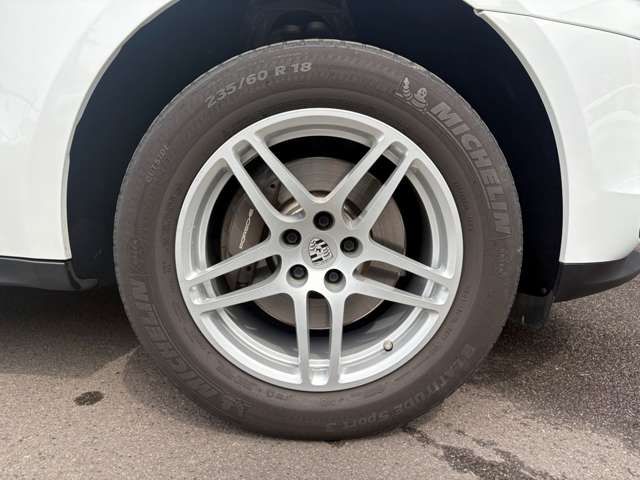 Ref No.A16001803 PORSCHE MACAN Image#10
