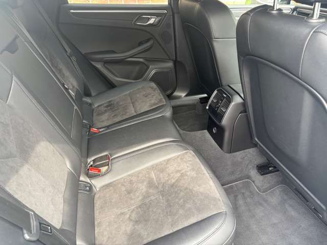 Ref No.A16001803 PORSCHE MACAN Image#19