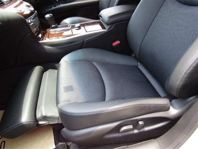 Ref No.A16002302 NISSAN FUGA HYBRID Image#17