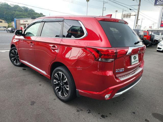 Ref No.A16012085 MITSUBISHI OUTLANDER PHEV Image#13