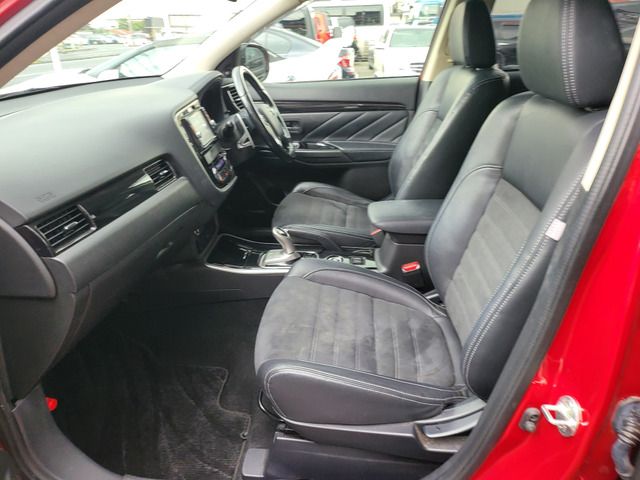 Ref No.A16012085 MITSUBISHI OUTLANDER PHEV Image#8