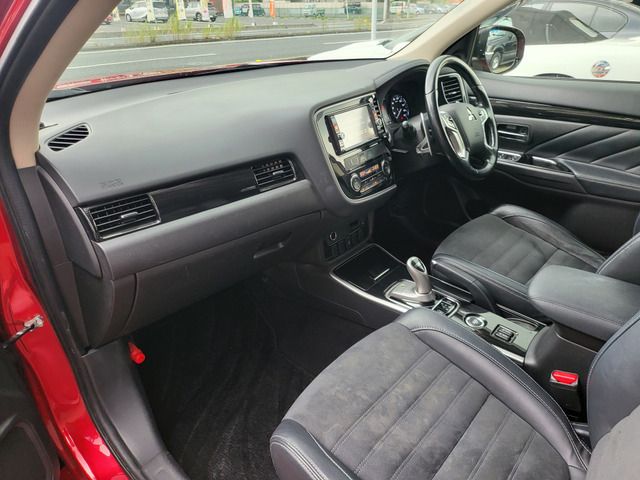 Ref No.A16012085 MITSUBISHI OUTLANDER PHEV Image#9