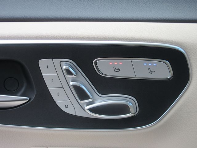 Ref No.A16020875 MERCEDES V CLASS Image#19