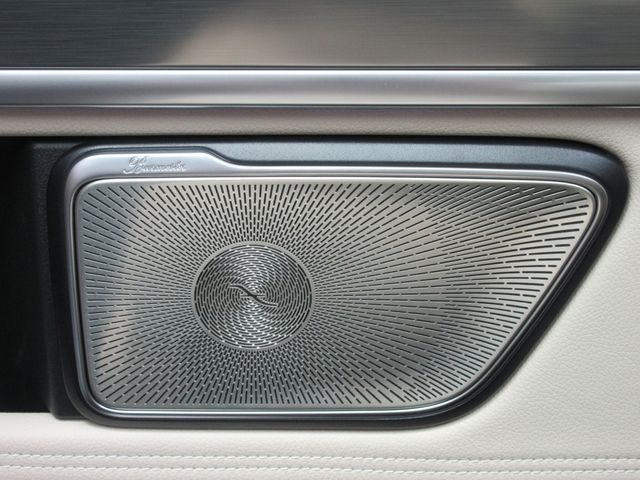 Ref No.A16020875 MERCEDES V CLASS Image#17