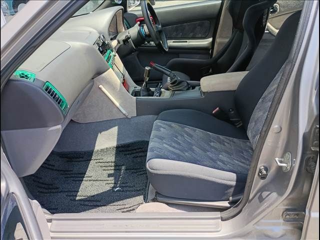 Ref No.A16021395 NISSAN SKYLINE Image#12