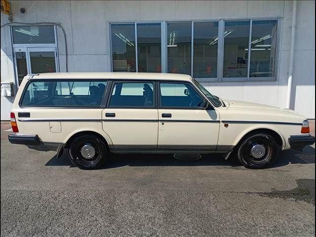 Ref No.A16021396 VOLVO 240 Image#7