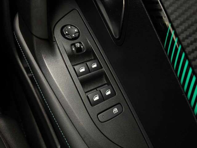 Ref No.A16021507 PEUGEOT 2008 Image#11