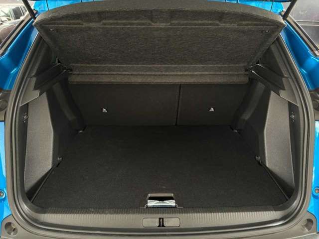 Ref No.A16021507 PEUGEOT 2008 Image#19
